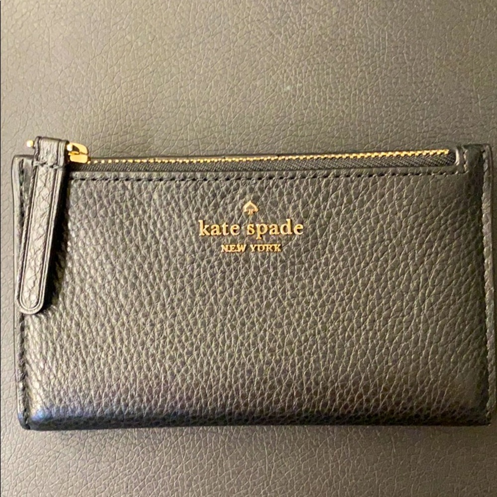 Kate Spade NY Small size wallet